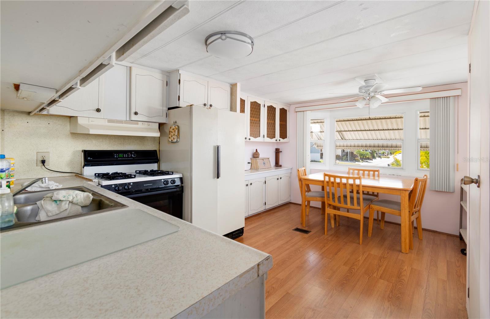 Image 8 of 30 For 680 52nd Way S 54
