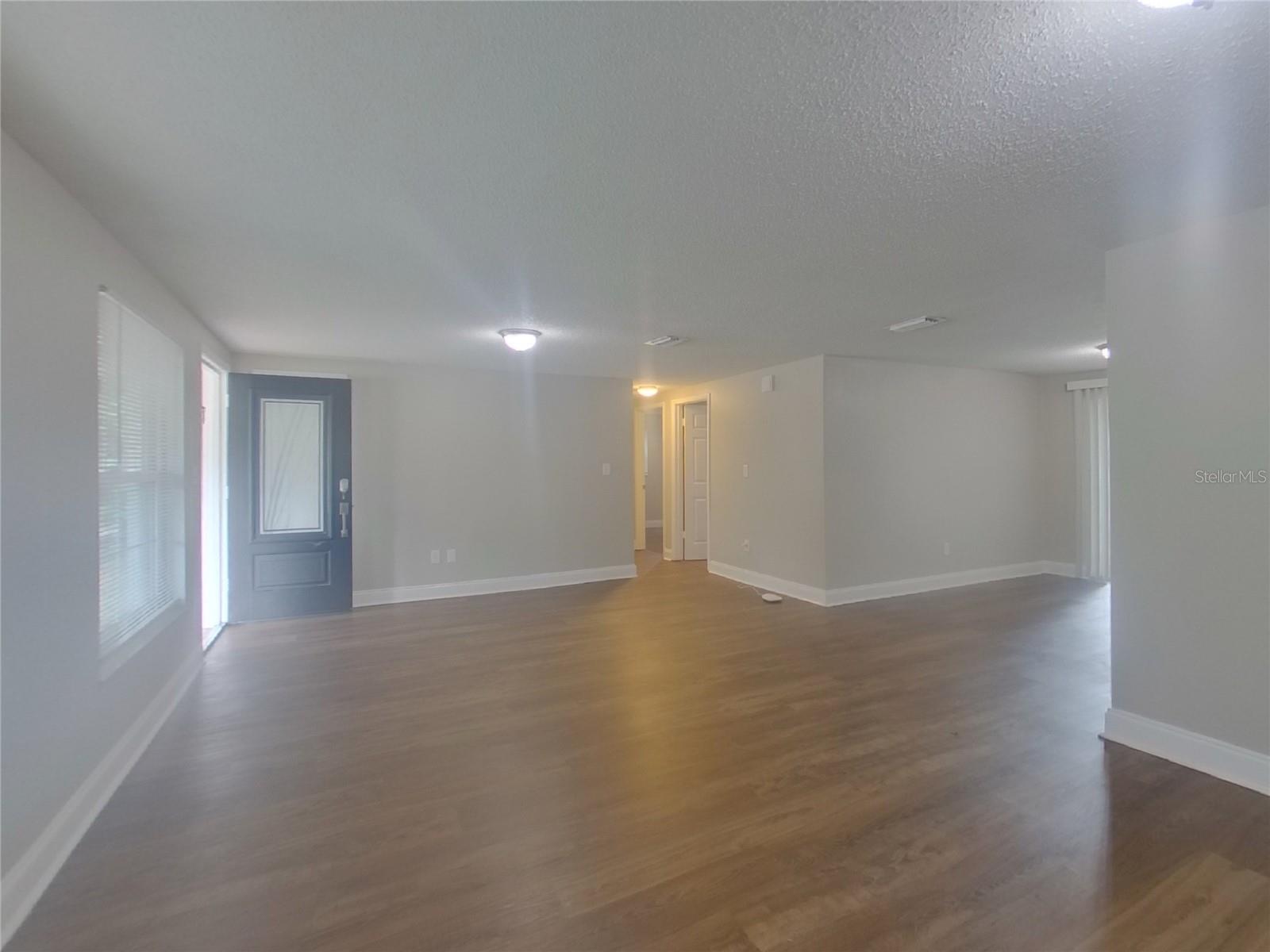 Image 3 of 15 For 1017 Jadewood Avenue