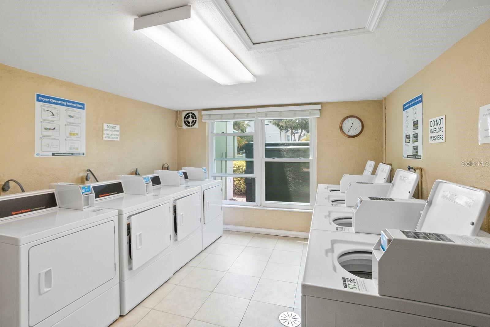 Image 31 of 54 For 464 Paula Drive 301