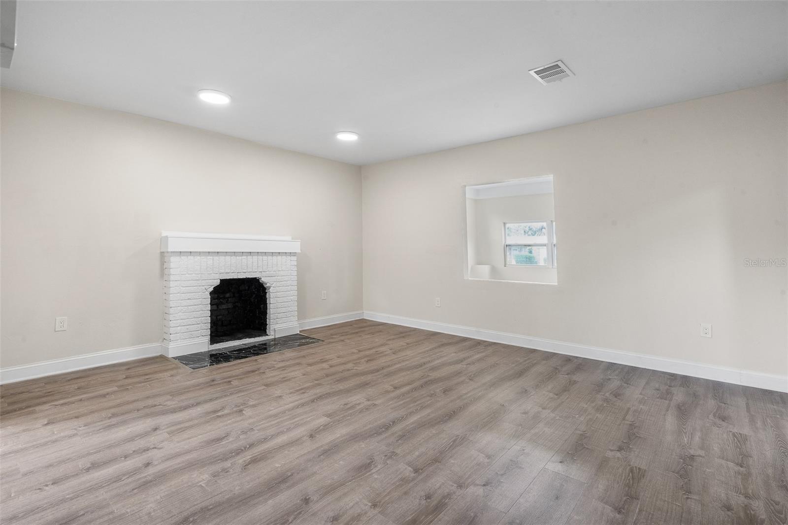 Image 12 of 46 For 1739 19th Avenue S
