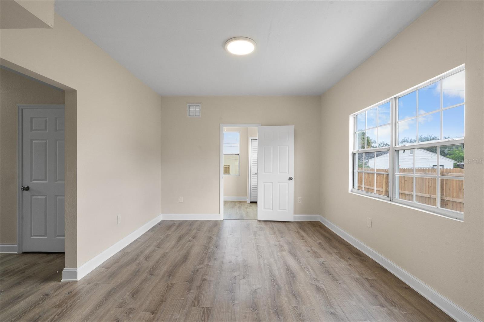 Image 13 of 46 For 1739 19th Avenue S