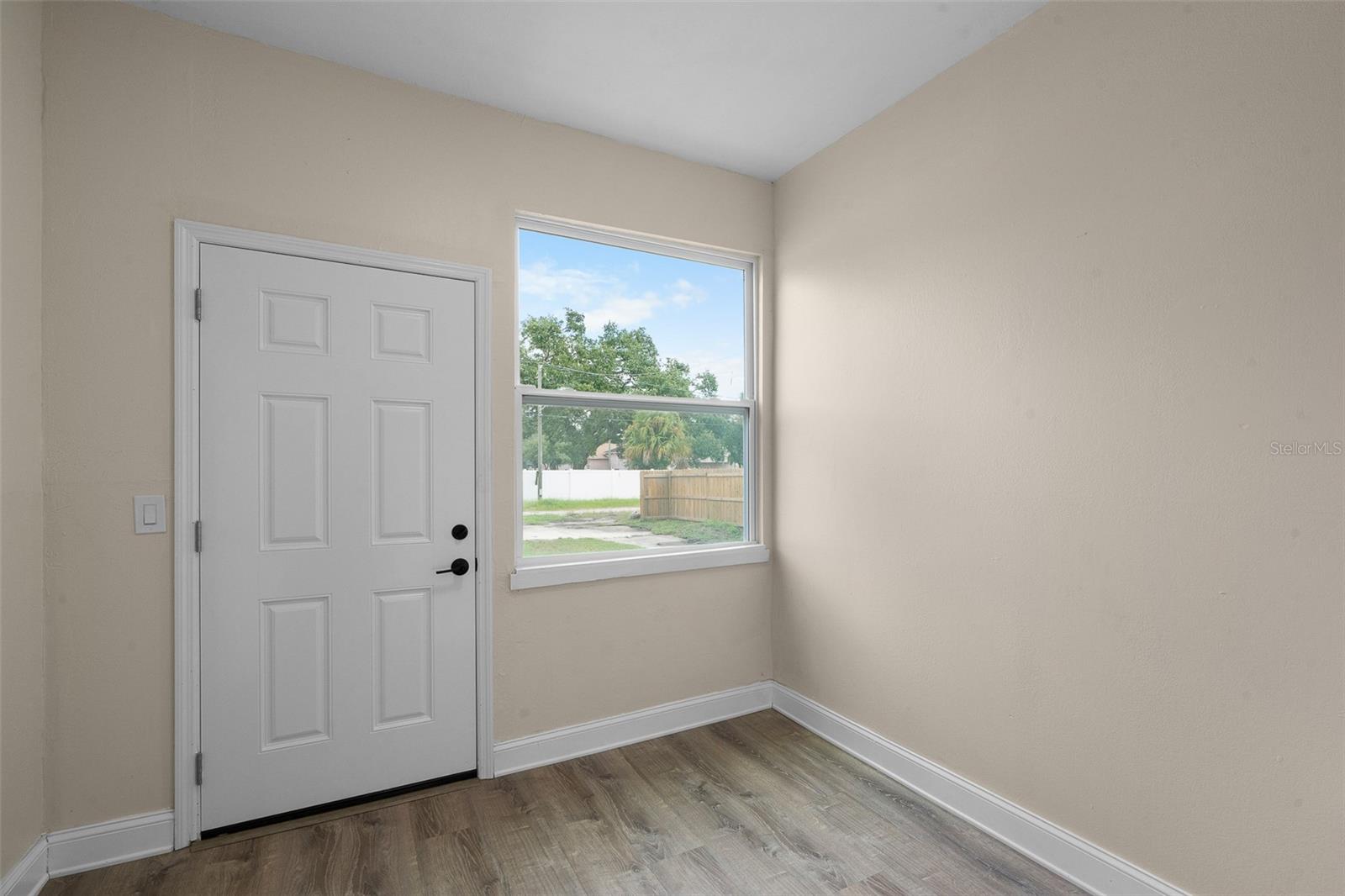 Image 14 of 46 For 1739 19th Avenue S