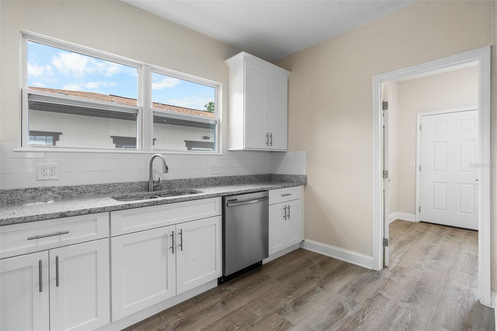 Image 16 of 46 For 1739 19th Avenue S