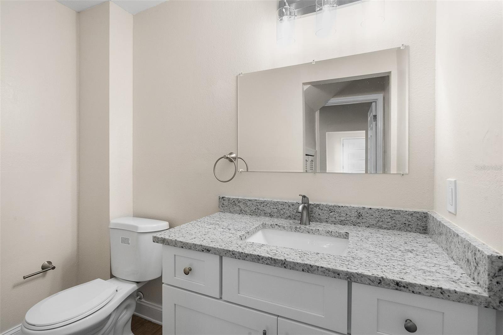 Image 21 of 46 For 1739 19th Avenue S