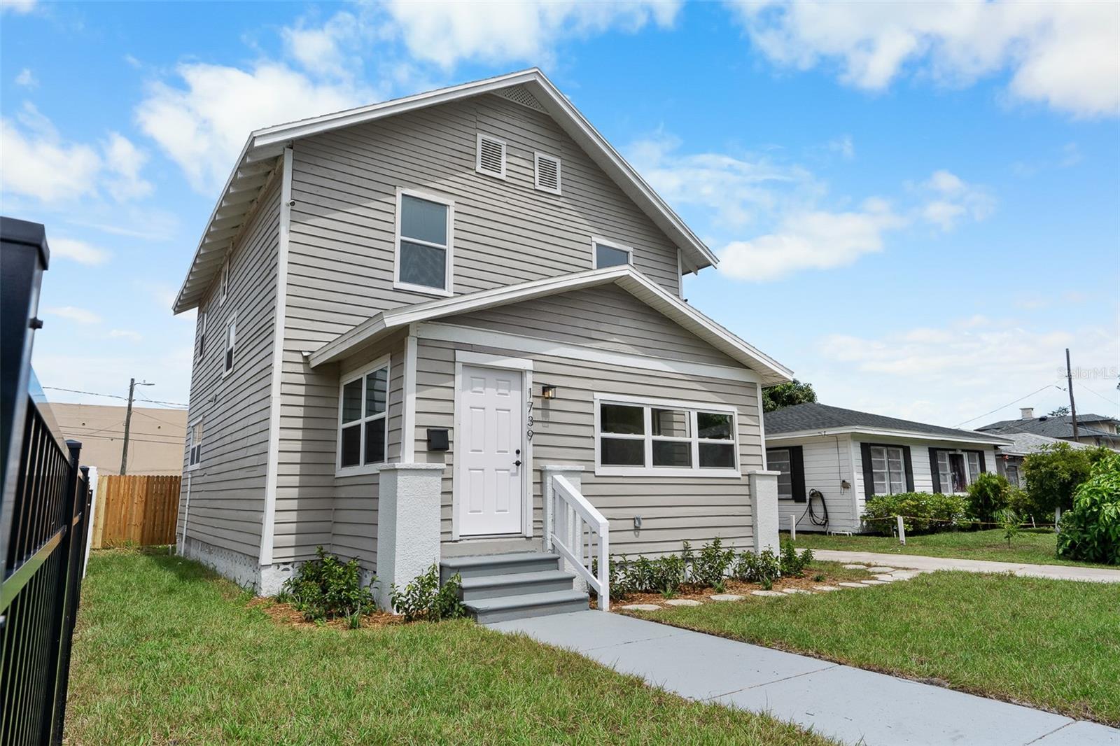 Image 30 of 46 For 1739 19th Avenue S