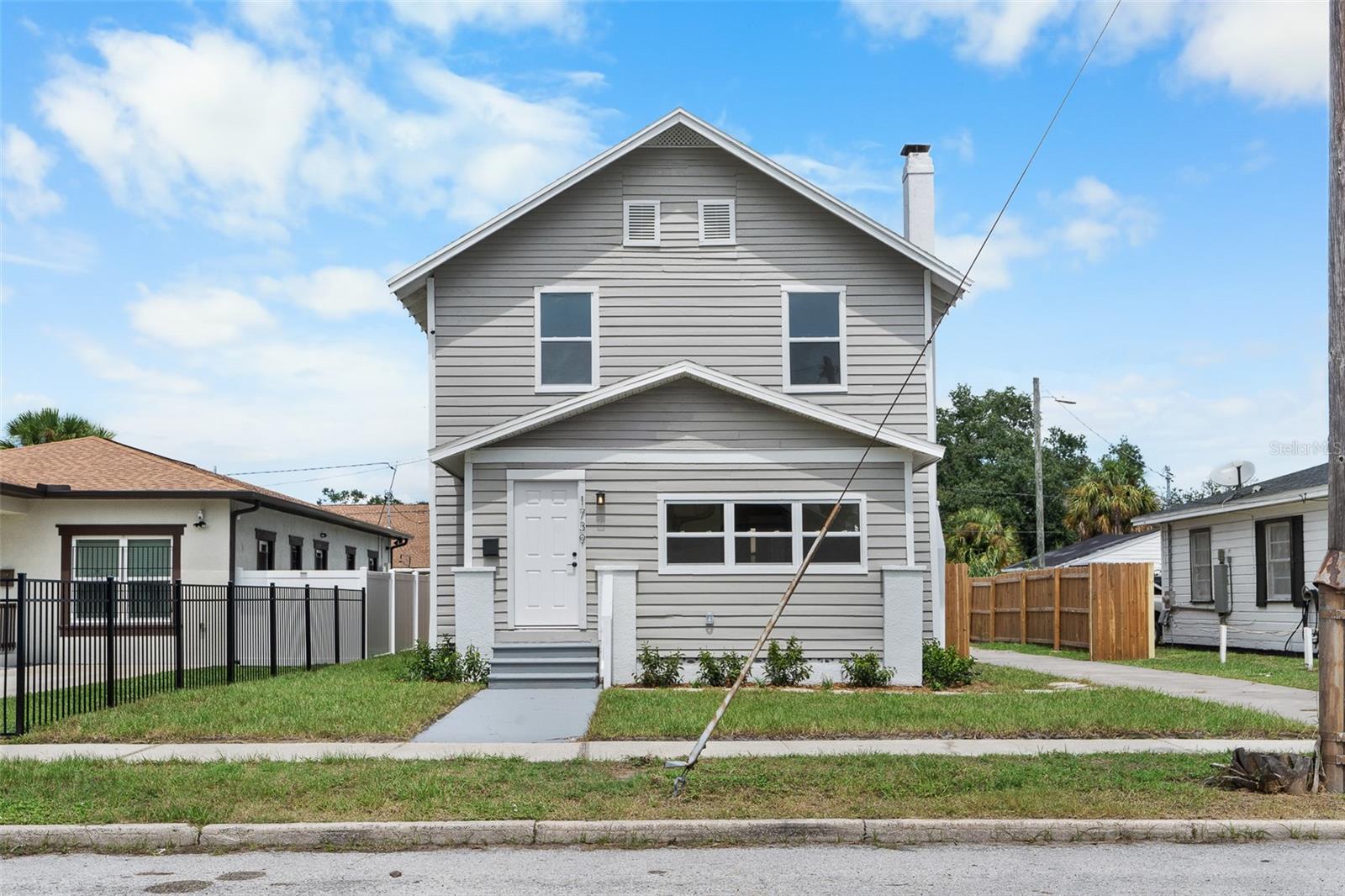 Image 32 of 46 For 1739 19th Avenue S