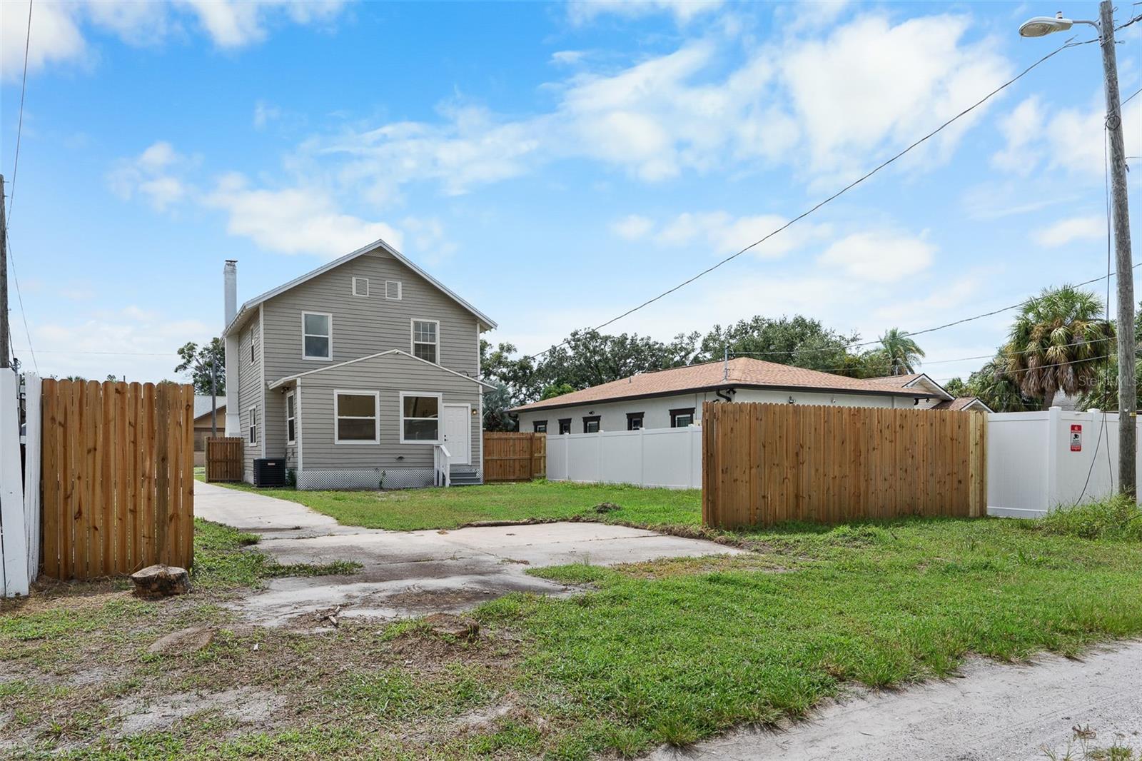 Image 33 of 46 For 1739 19th Avenue S