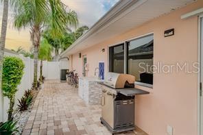 Image 33 of 40 For 13880 88th Terrace