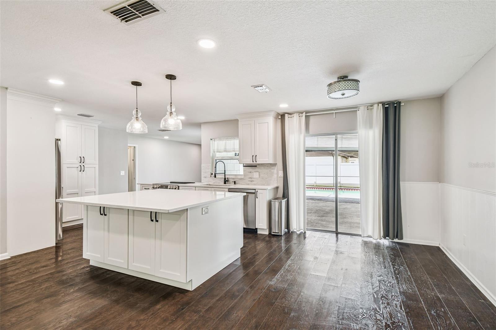 Image 15 of 74 For 17630 Meadowbridge Drive