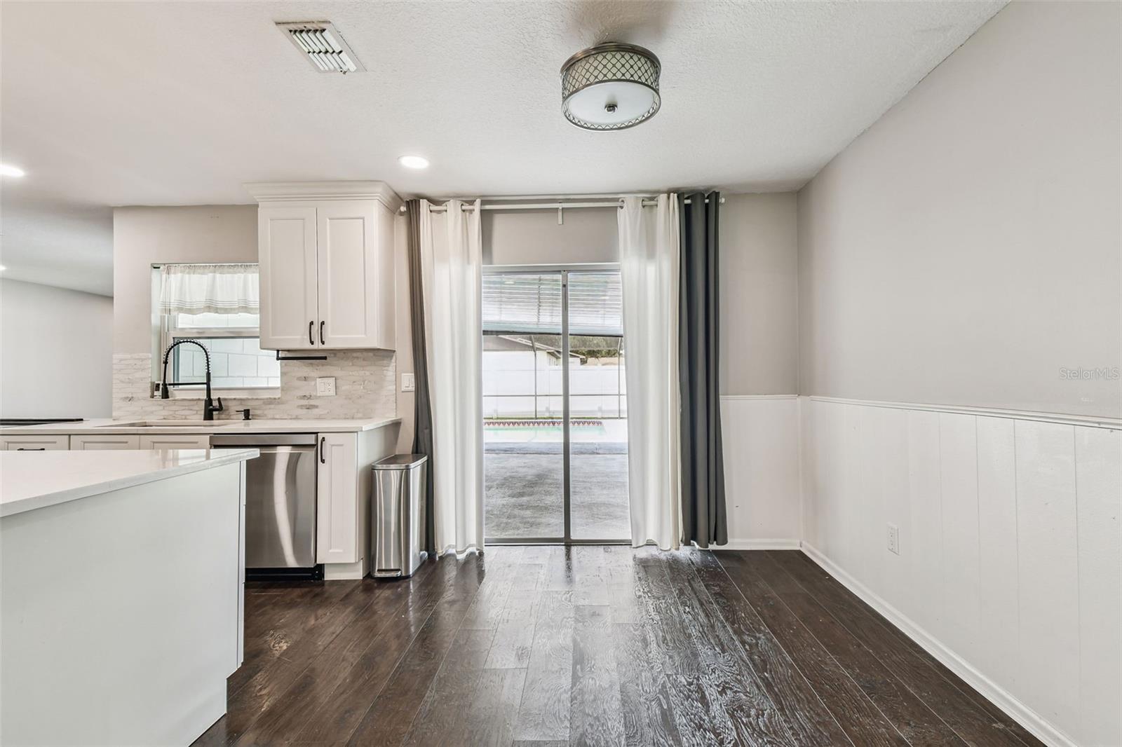 Image 22 of 74 For 17630 Meadowbridge Drive