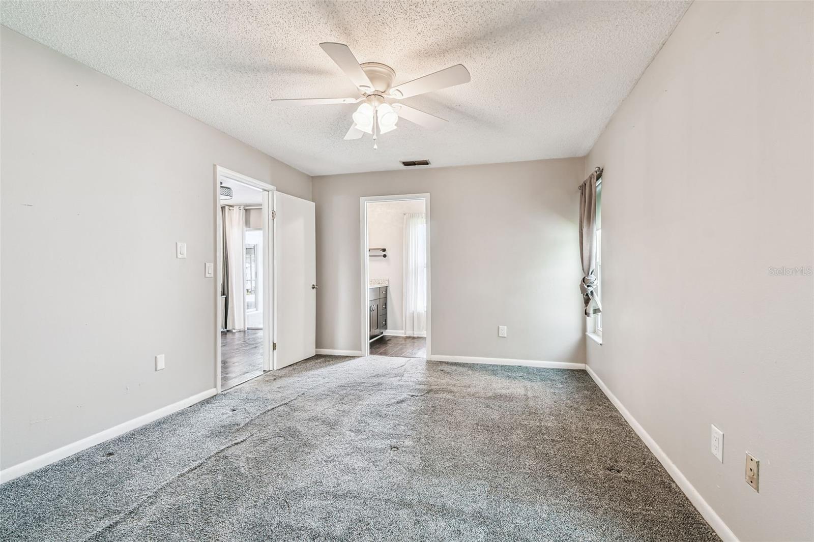 Image 27 of 74 For 17630 Meadowbridge Drive
