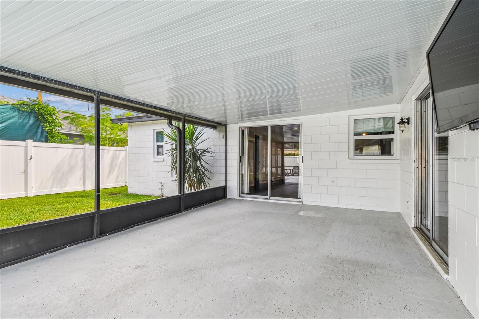 Image 57 of 74 For 17630 Meadowbridge Drive