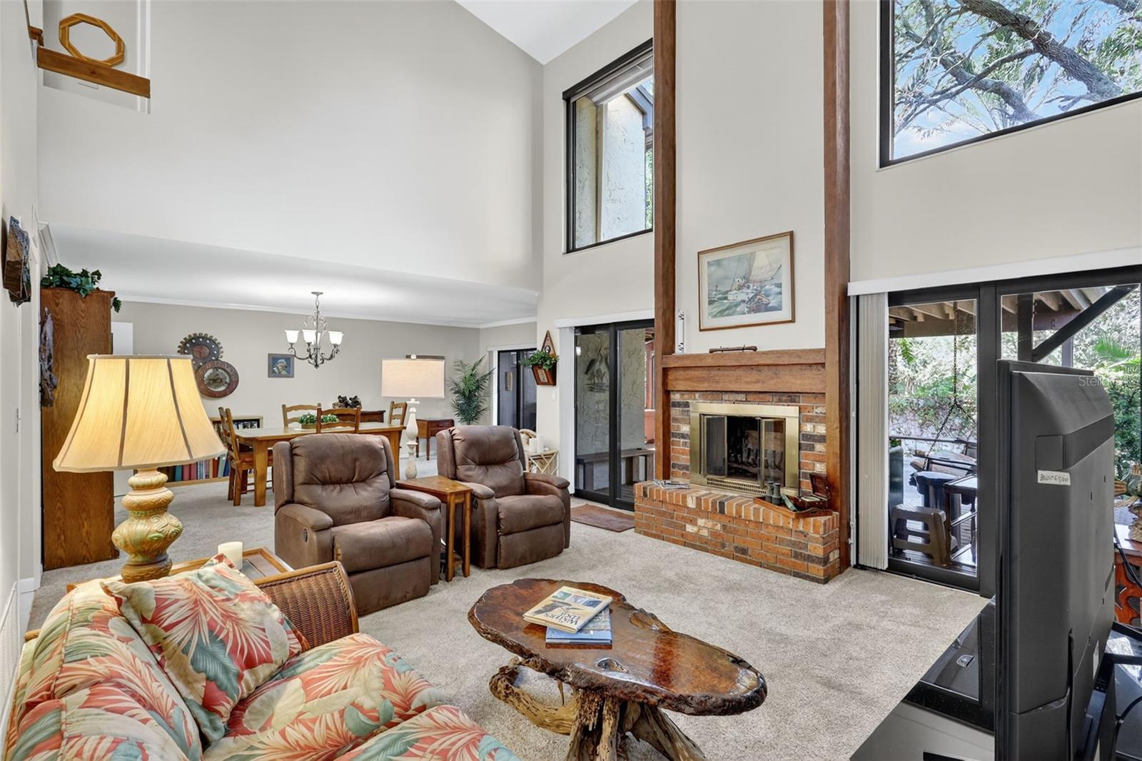 Image 11 of 67 For 13300 Indian Rocks Road 403