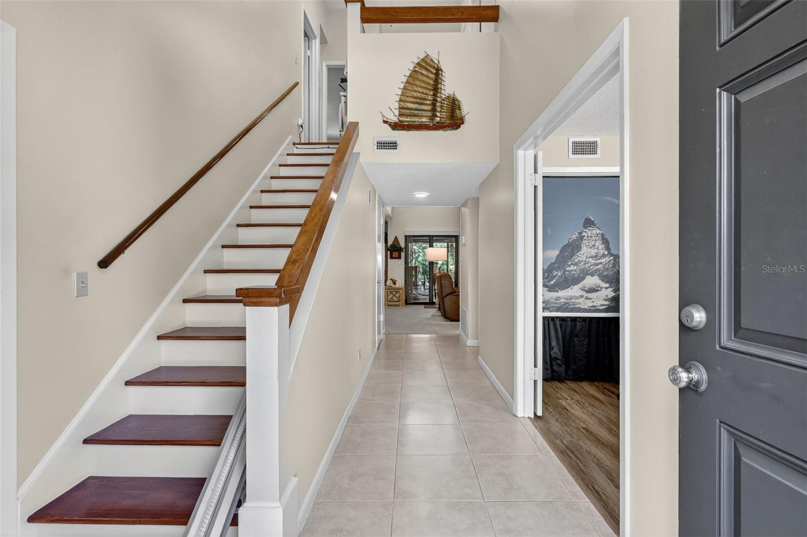 Image 15 of 67 For 13300 Indian Rocks Road 403
