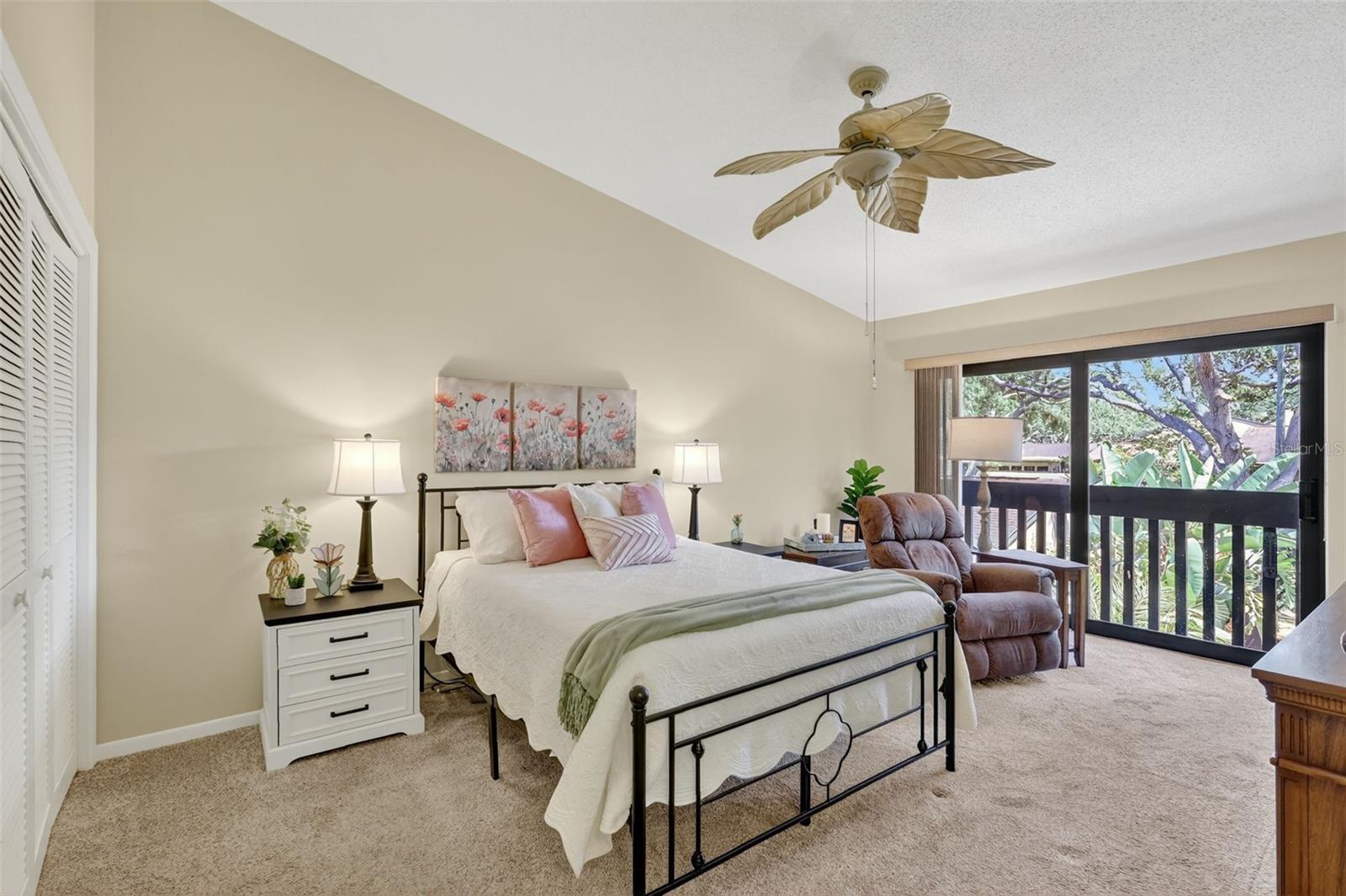 Image 16 of 67 For 13300 Indian Rocks Road 403
