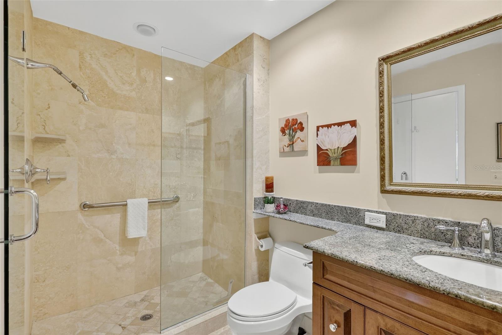 Image 19 of 67 For 13300 Indian Rocks Road 403