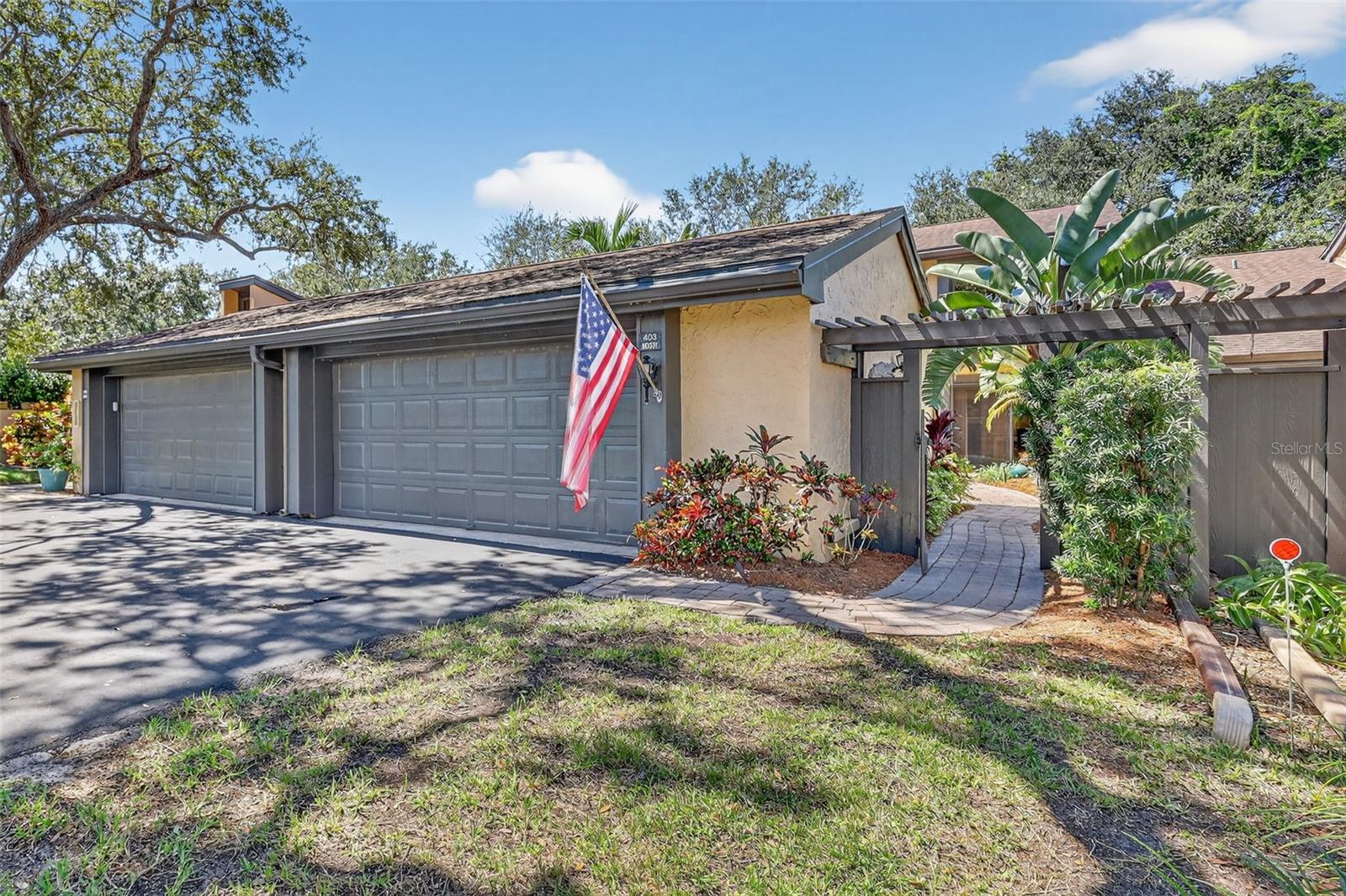 Image 27 of 67 For 13300 Indian Rocks Road 403