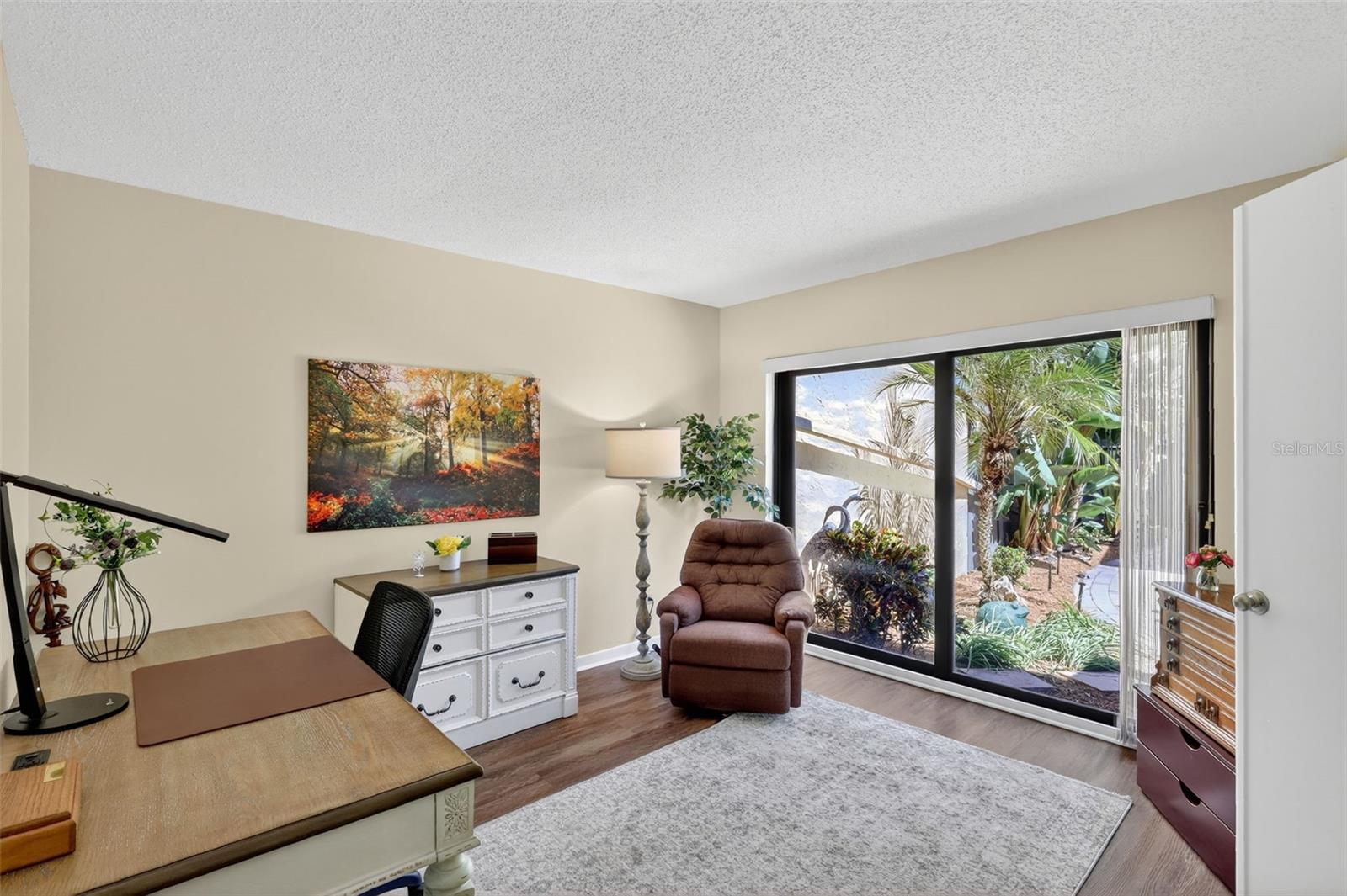 Image 39 of 67 For 13300 Indian Rocks Road 403