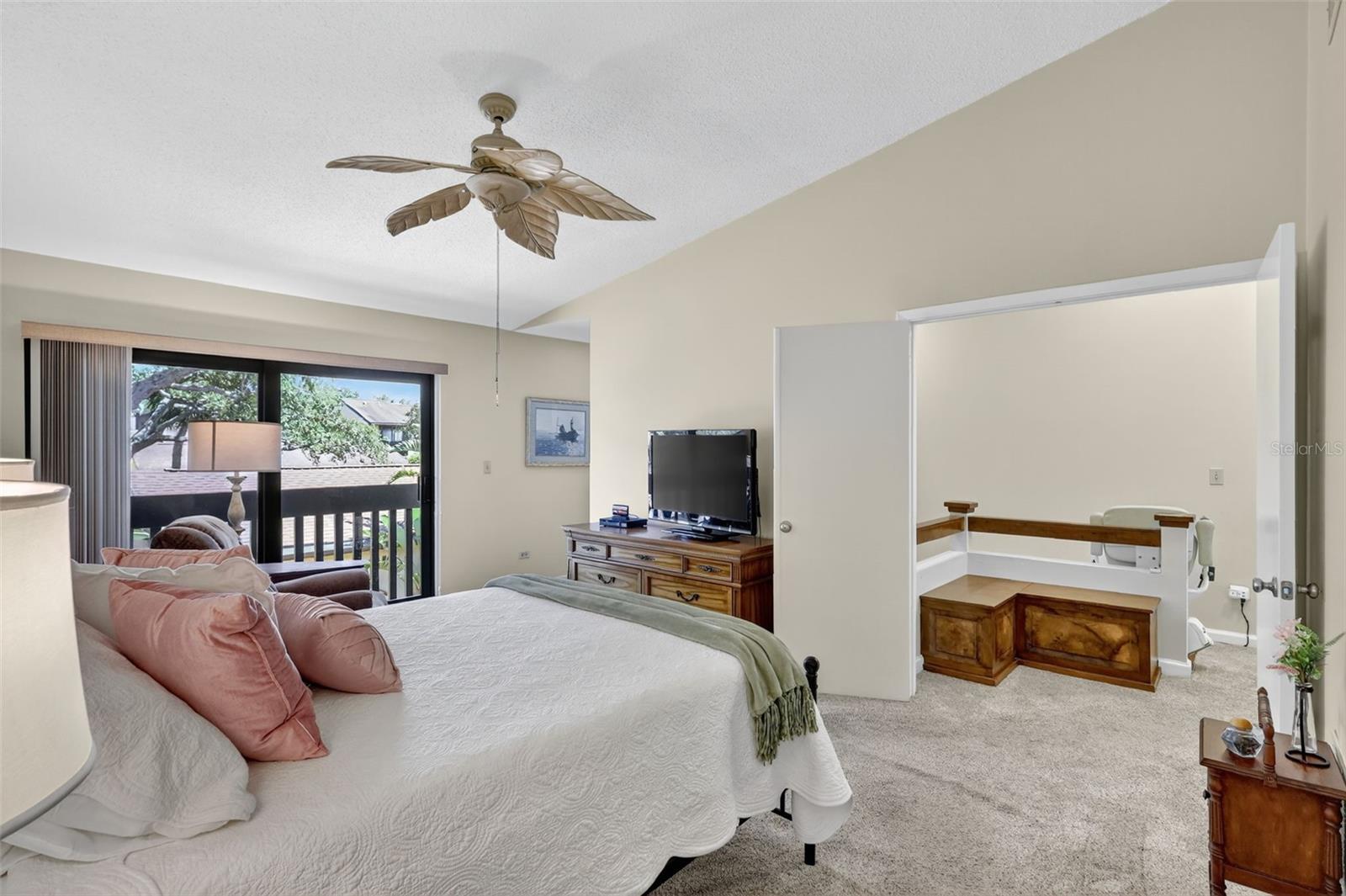 Image 59 of 67 For 13300 Indian Rocks Road 403