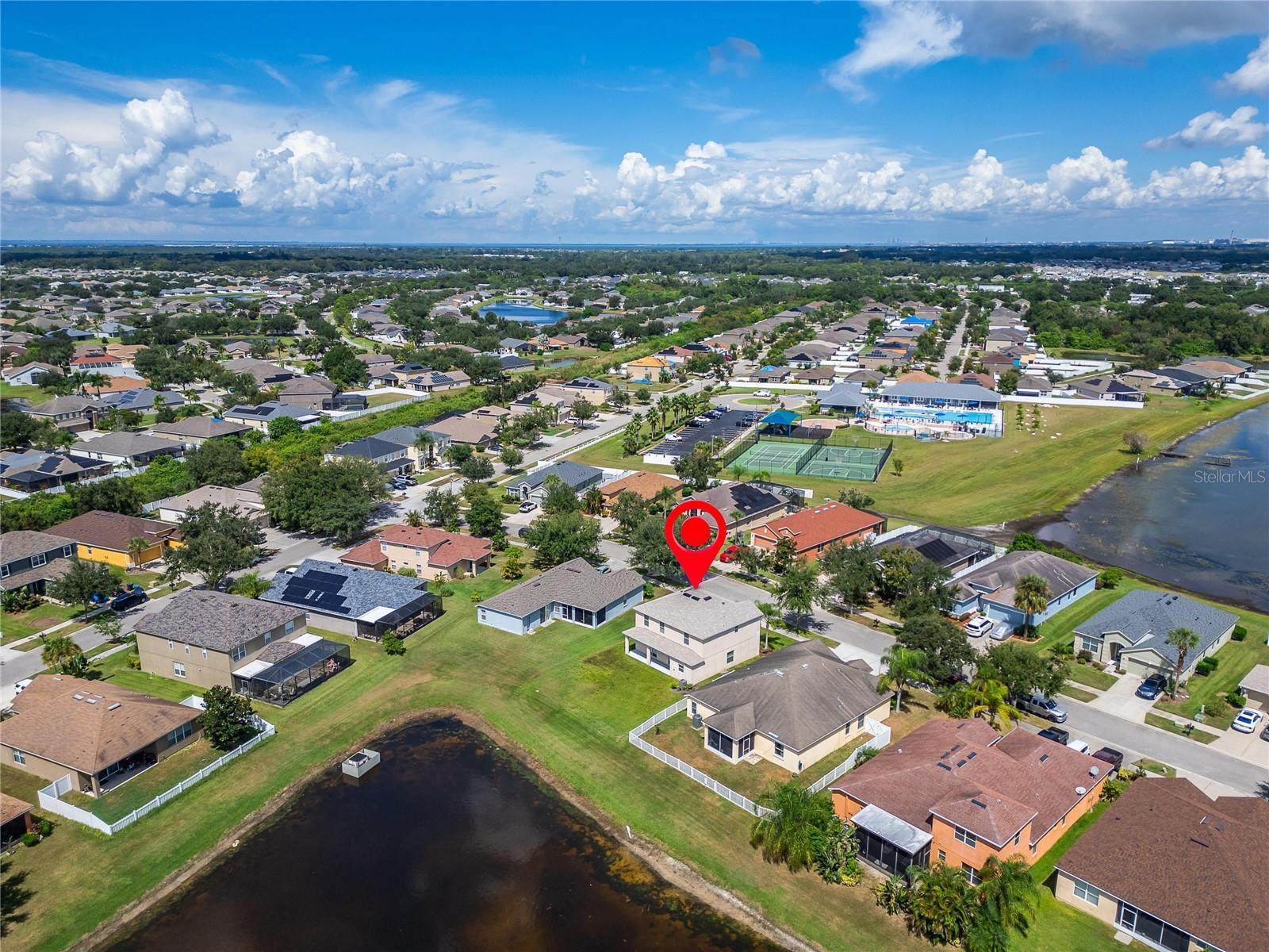 Image 29 of 100 For 609 Tanana Fall Drive