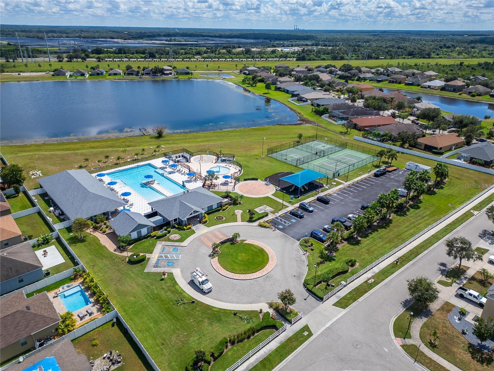 Image 37 of 100 For 609 Tanana Fall Drive