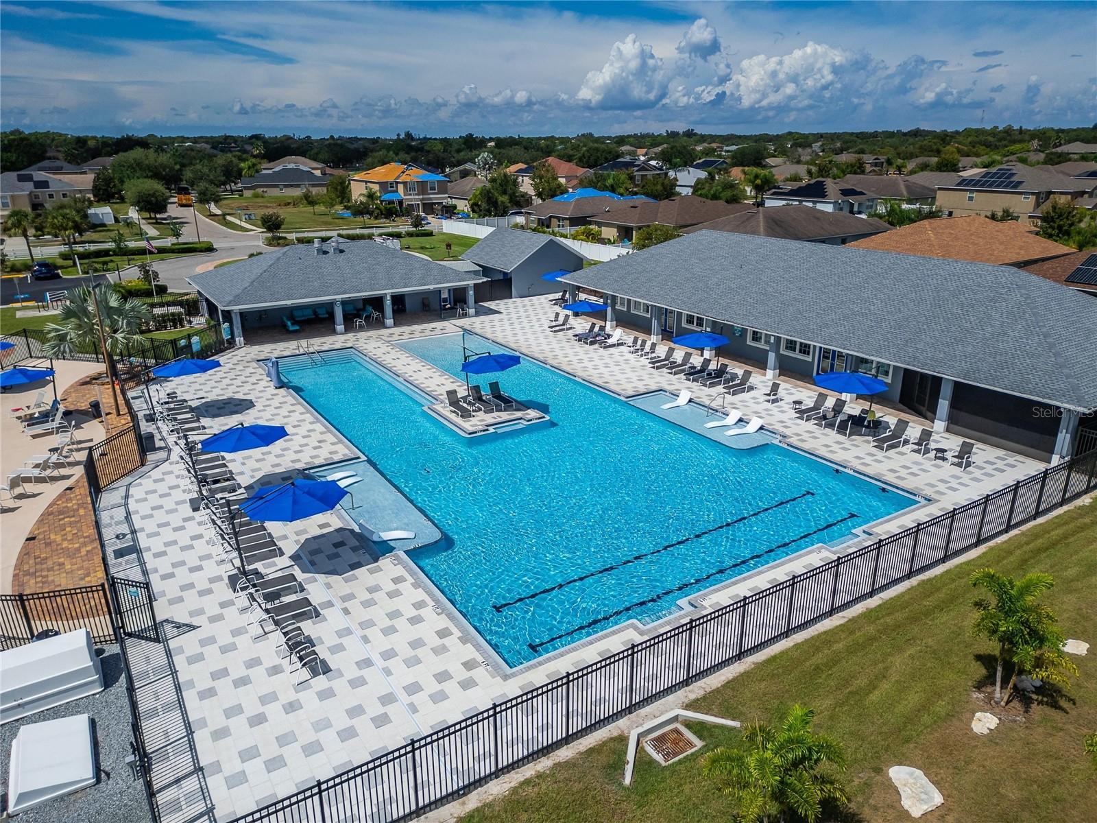 Image 40 of 100 For 609 Tanana Fall Drive