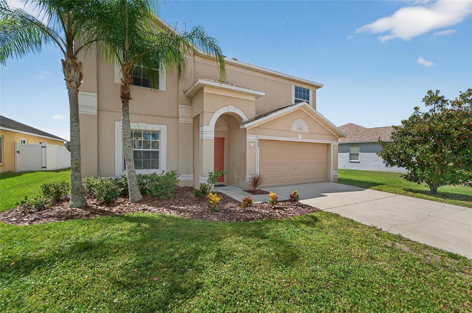 Image 5 of 100 For 609 Tanana Fall Drive