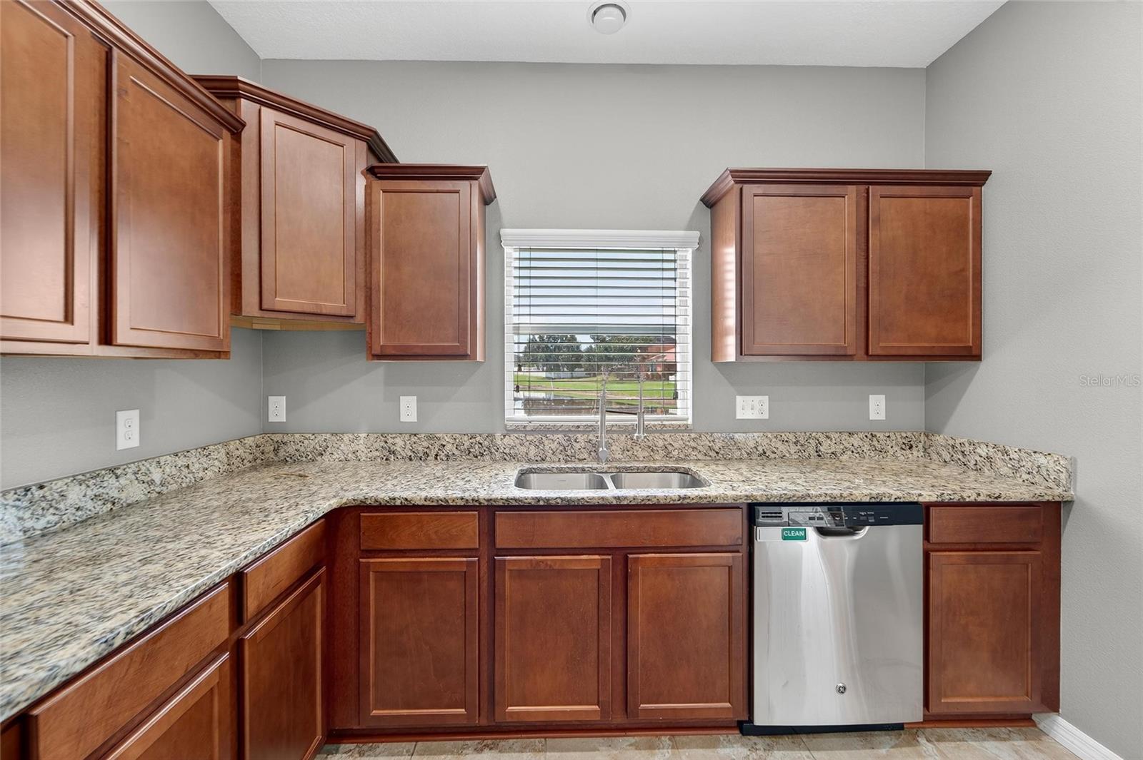 Image 66 of 100 For 609 Tanana Fall Drive