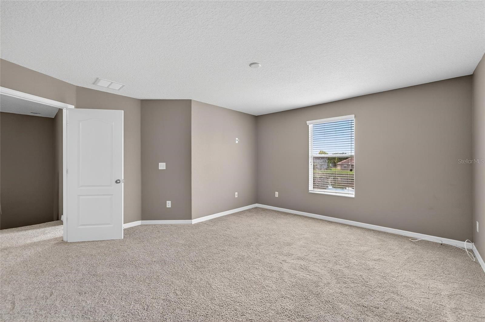 Image 89 of 100 For 609 Tanana Fall Drive