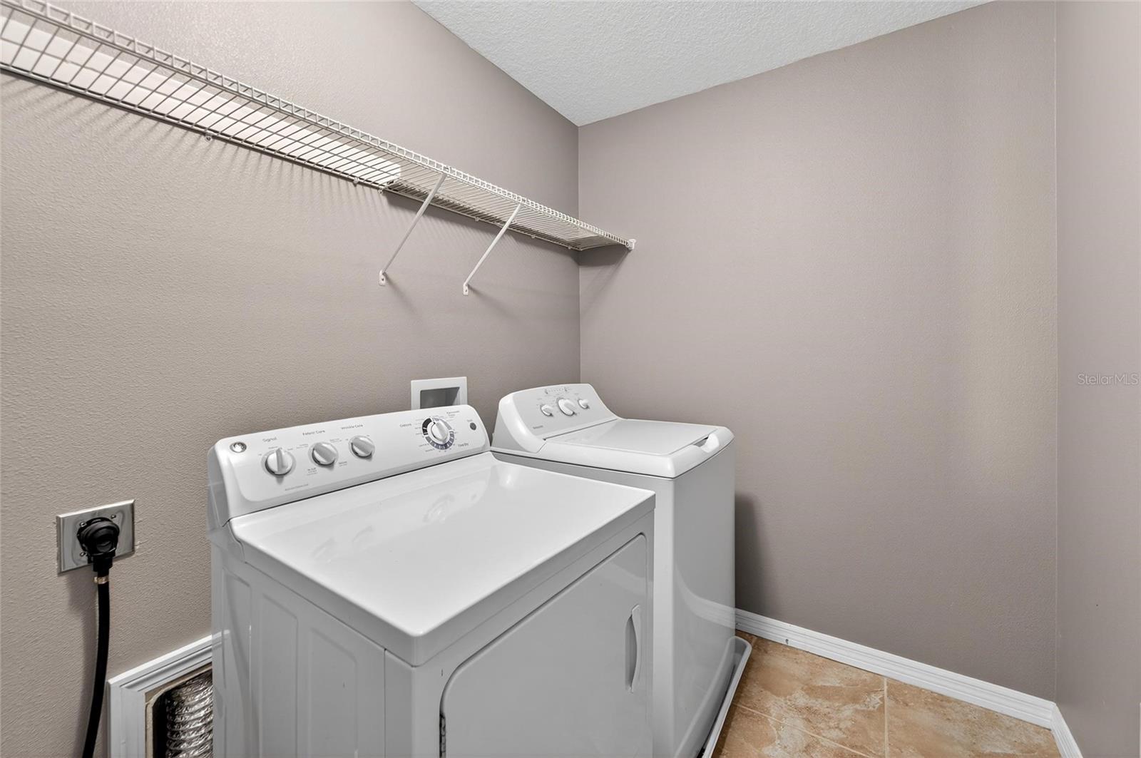 Image 96 of 100 For 609 Tanana Fall Drive