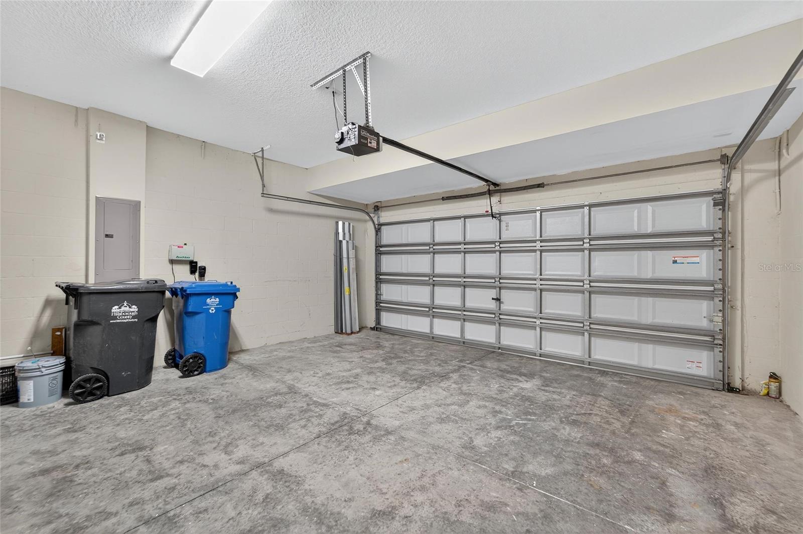 Image 99 of 100 For 609 Tanana Fall Drive