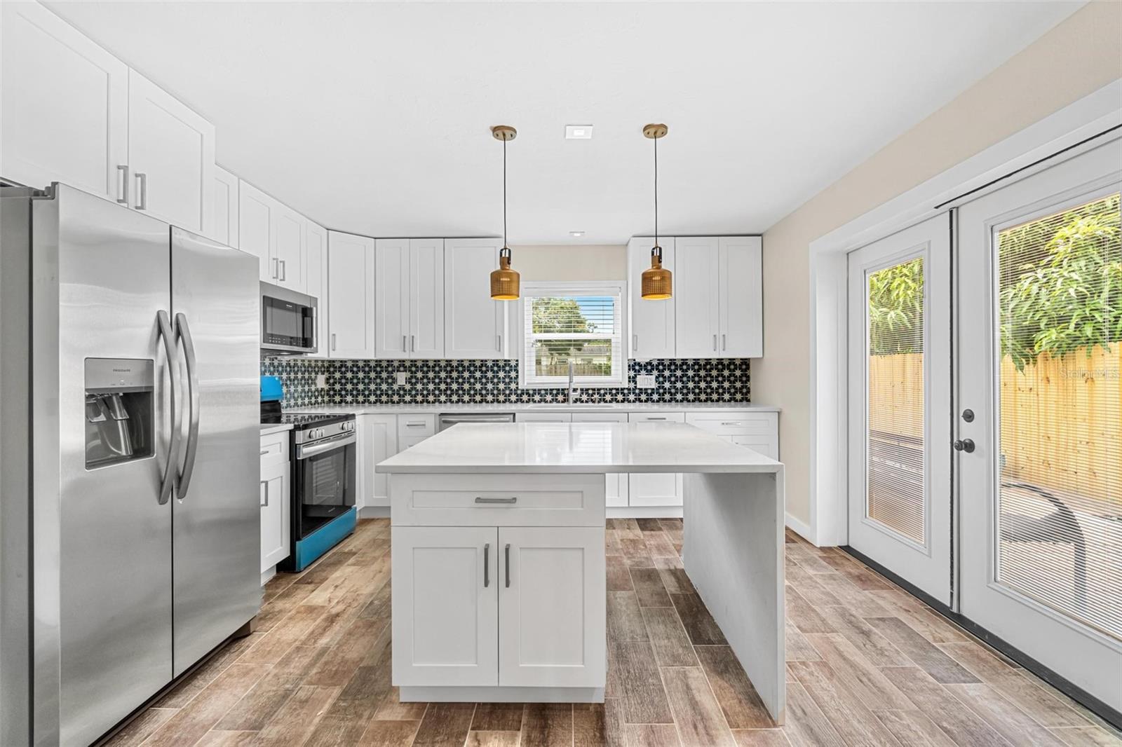 Image 12 of 31 For 2842 16th Avenue N