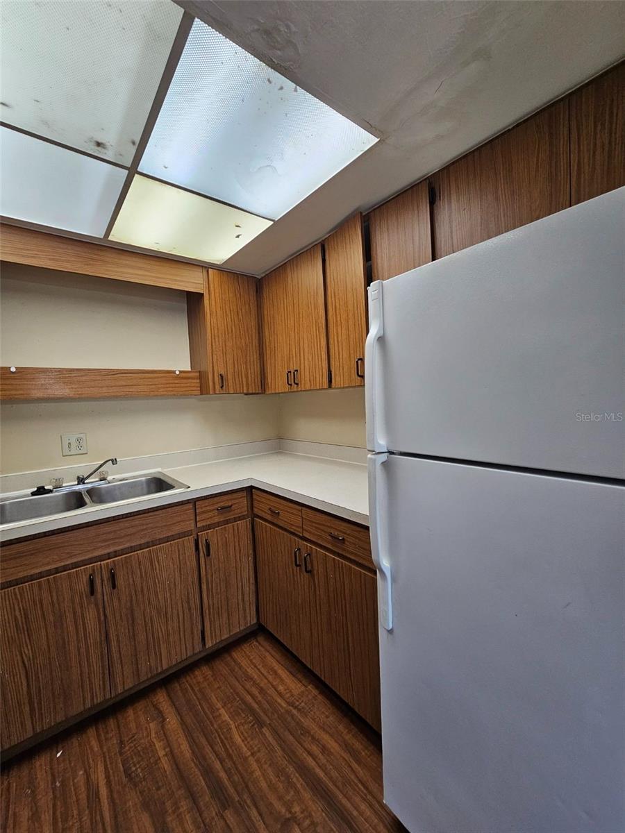 Image 6 of 22 For 7602 Powhatan Avenue 2