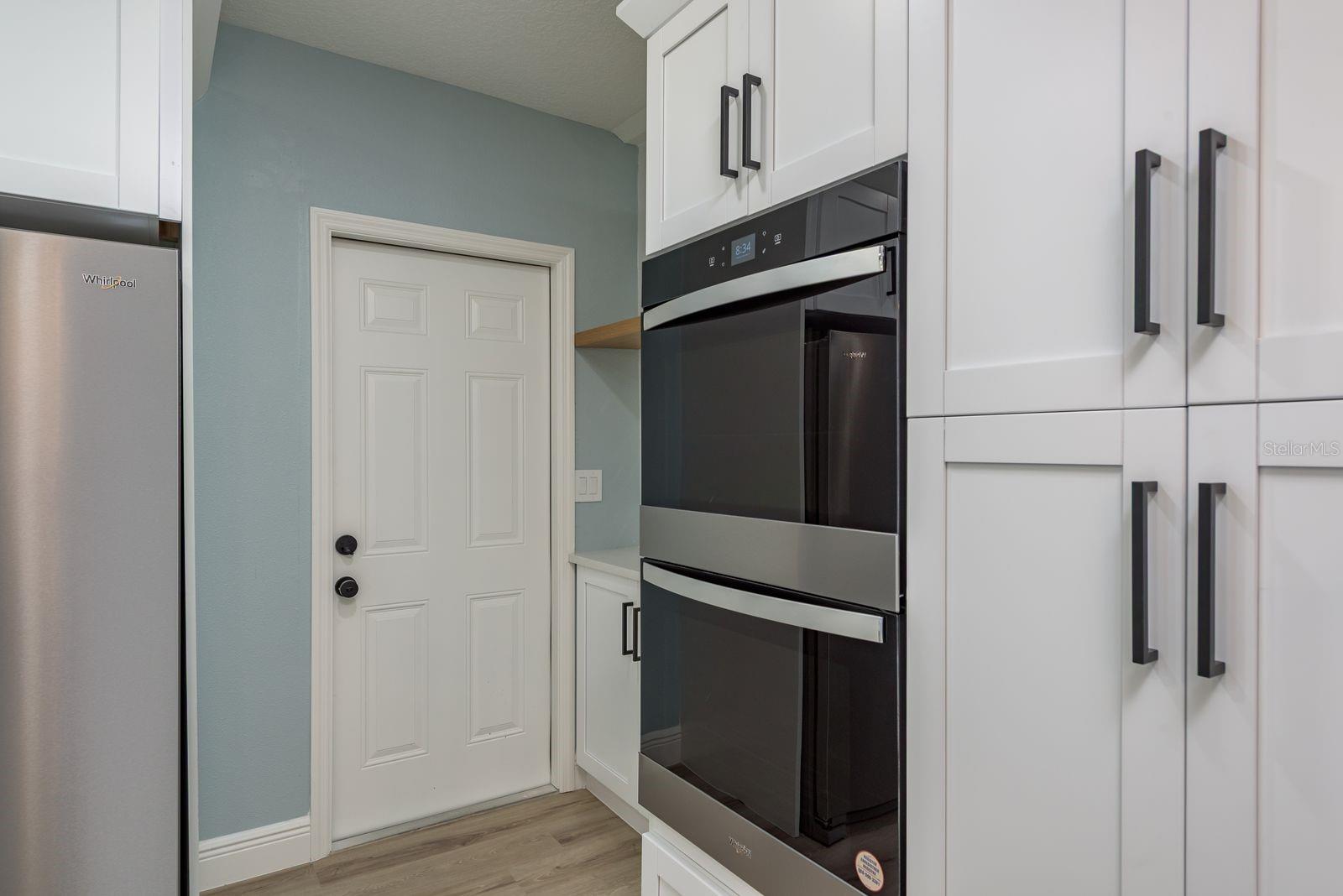 Image 10 of 18 For 110 Kenwood Avenue