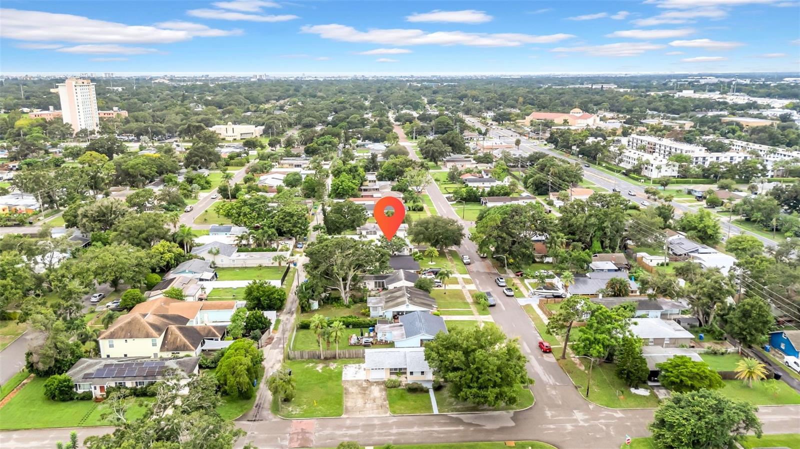 Image 23 of 31 For 5548 Dartmouth Avenue N