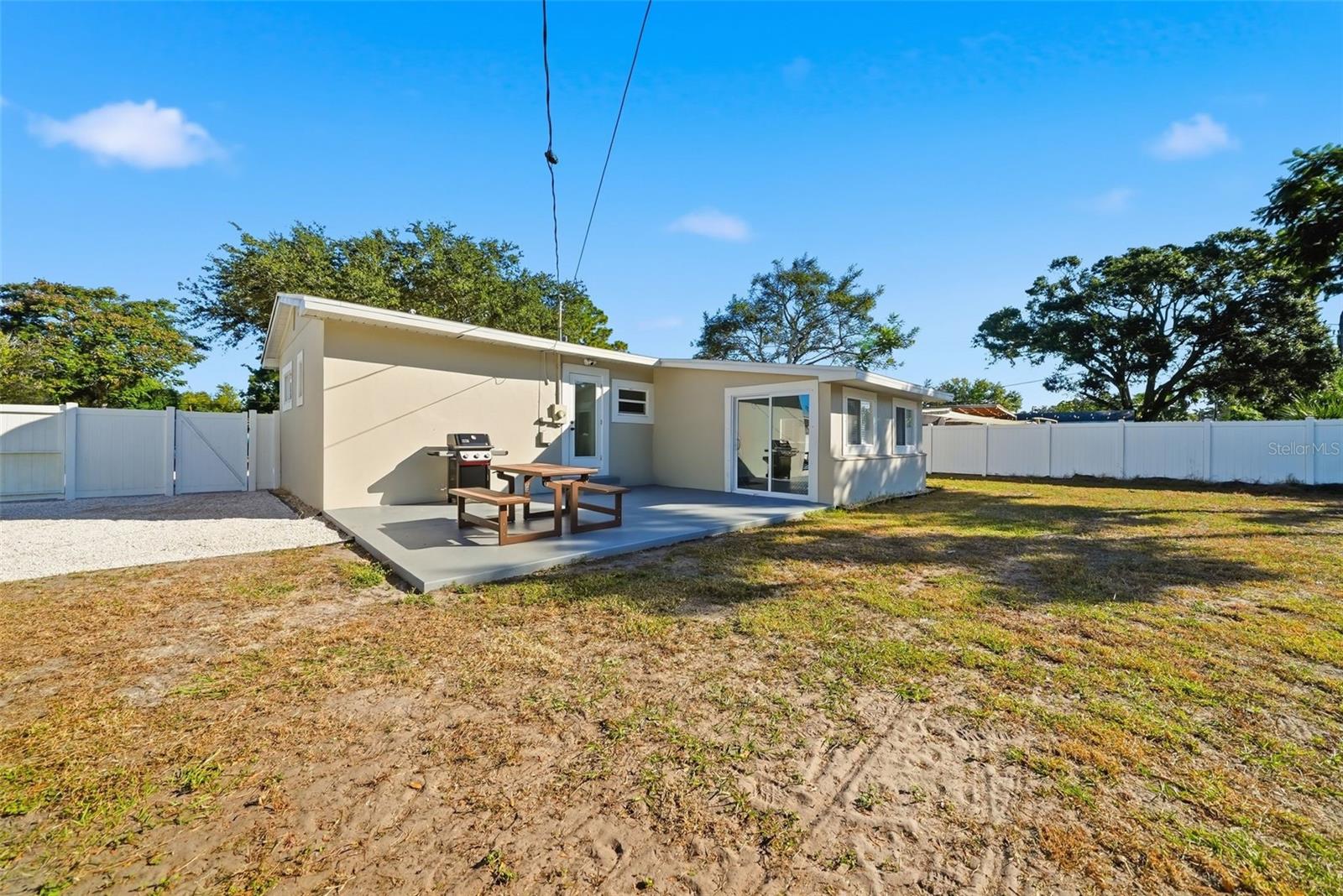 Image 25 of 31 For 5548 Dartmouth Avenue N