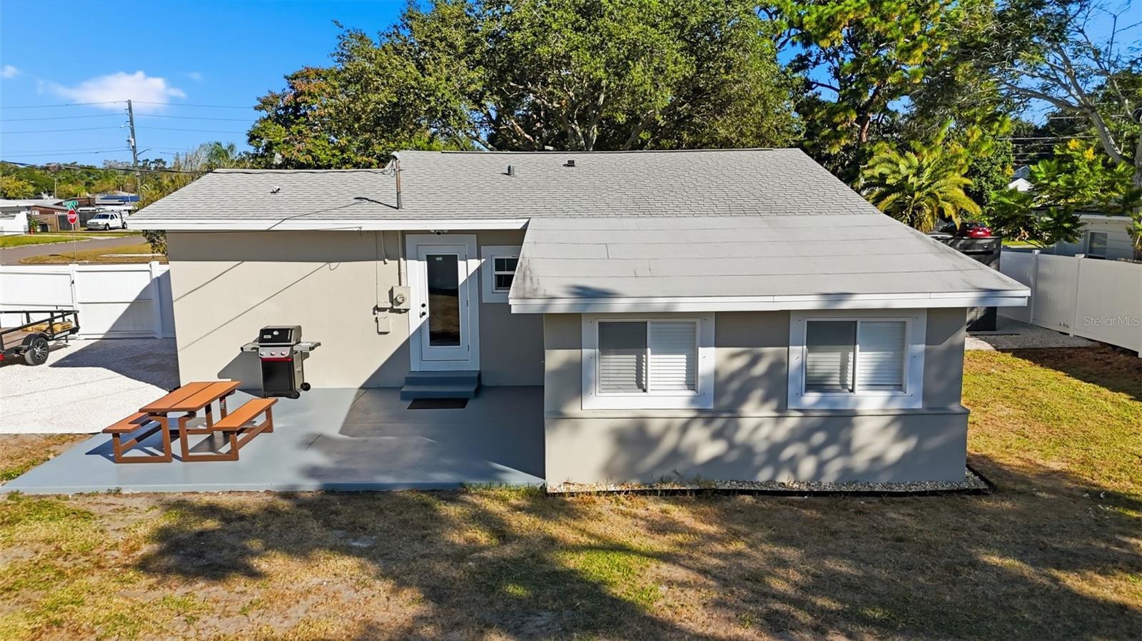 Image 27 of 31 For 5548 Dartmouth Avenue N