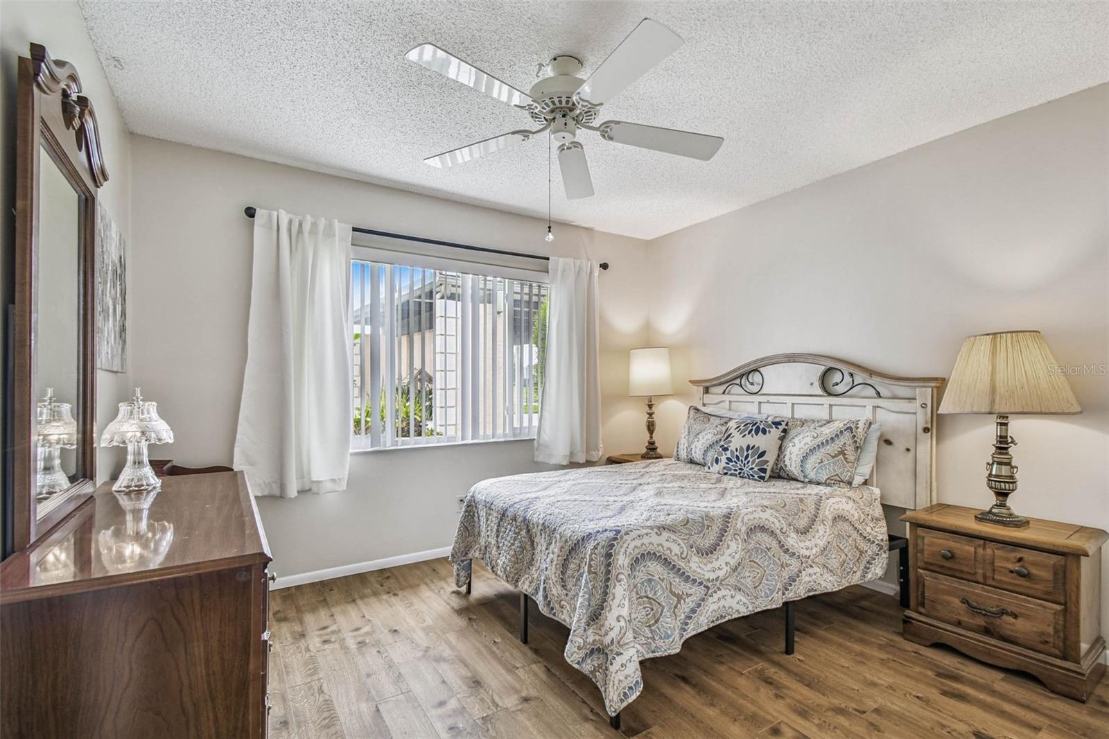 Image 17 of 70 For 3841 Trophy Boulevard 3841