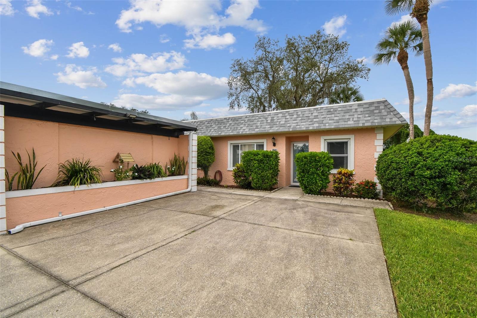 Image 3 of 70 For 3841 Trophy Boulevard 3841