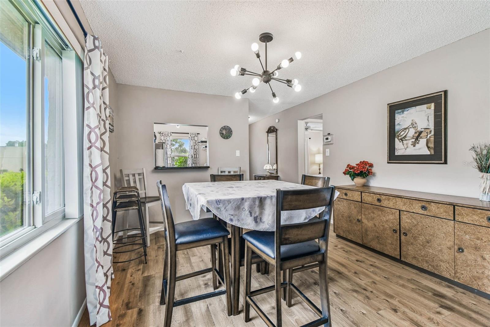 Image 31 of 70 For 3841 Trophy Boulevard 3841
