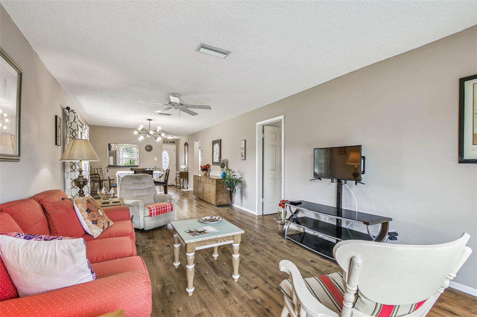 Image 35 of 70 For 3841 Trophy Boulevard 3841