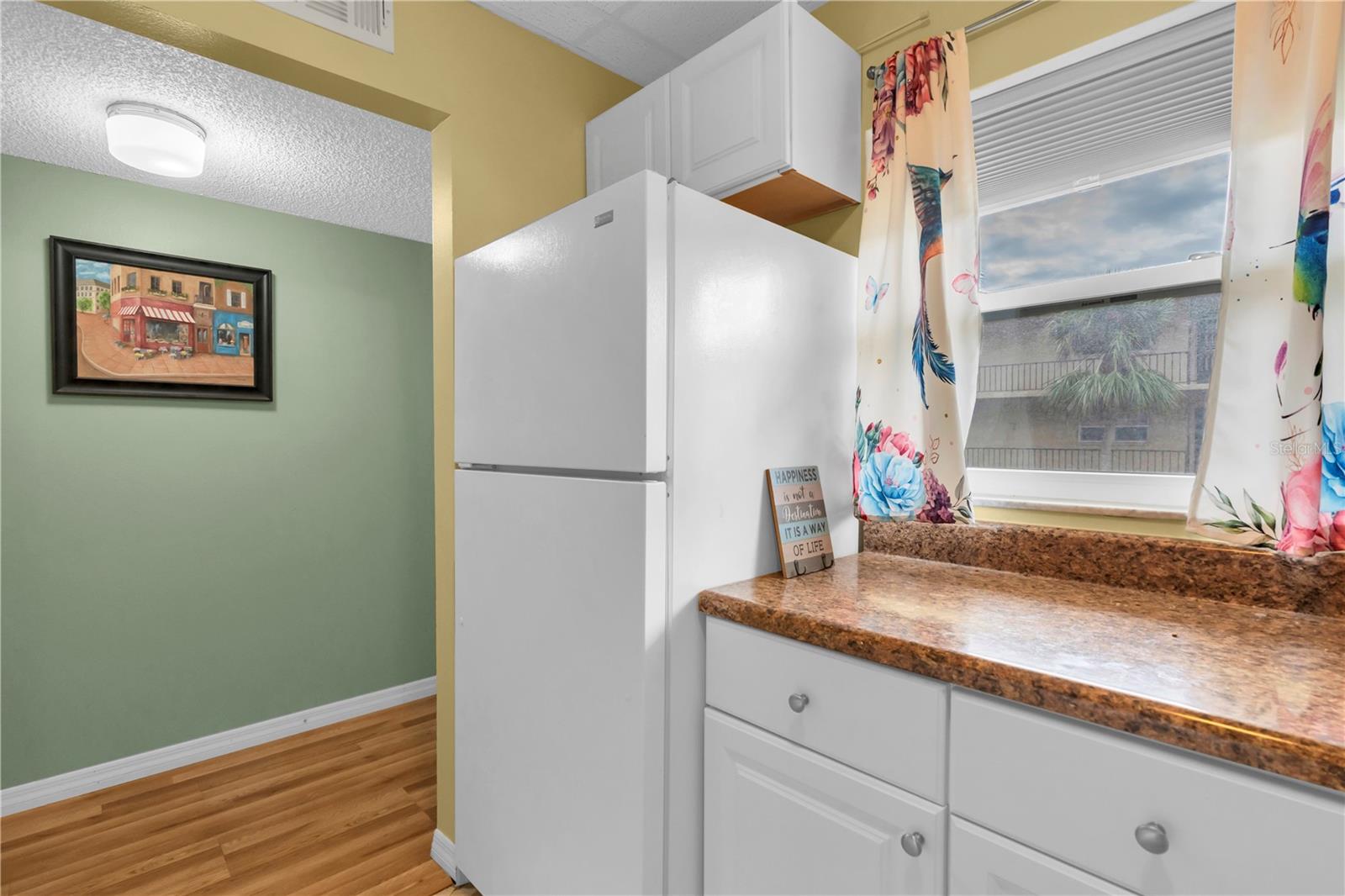 Image 13 of 33 For 11485 Oakhurst Road 207