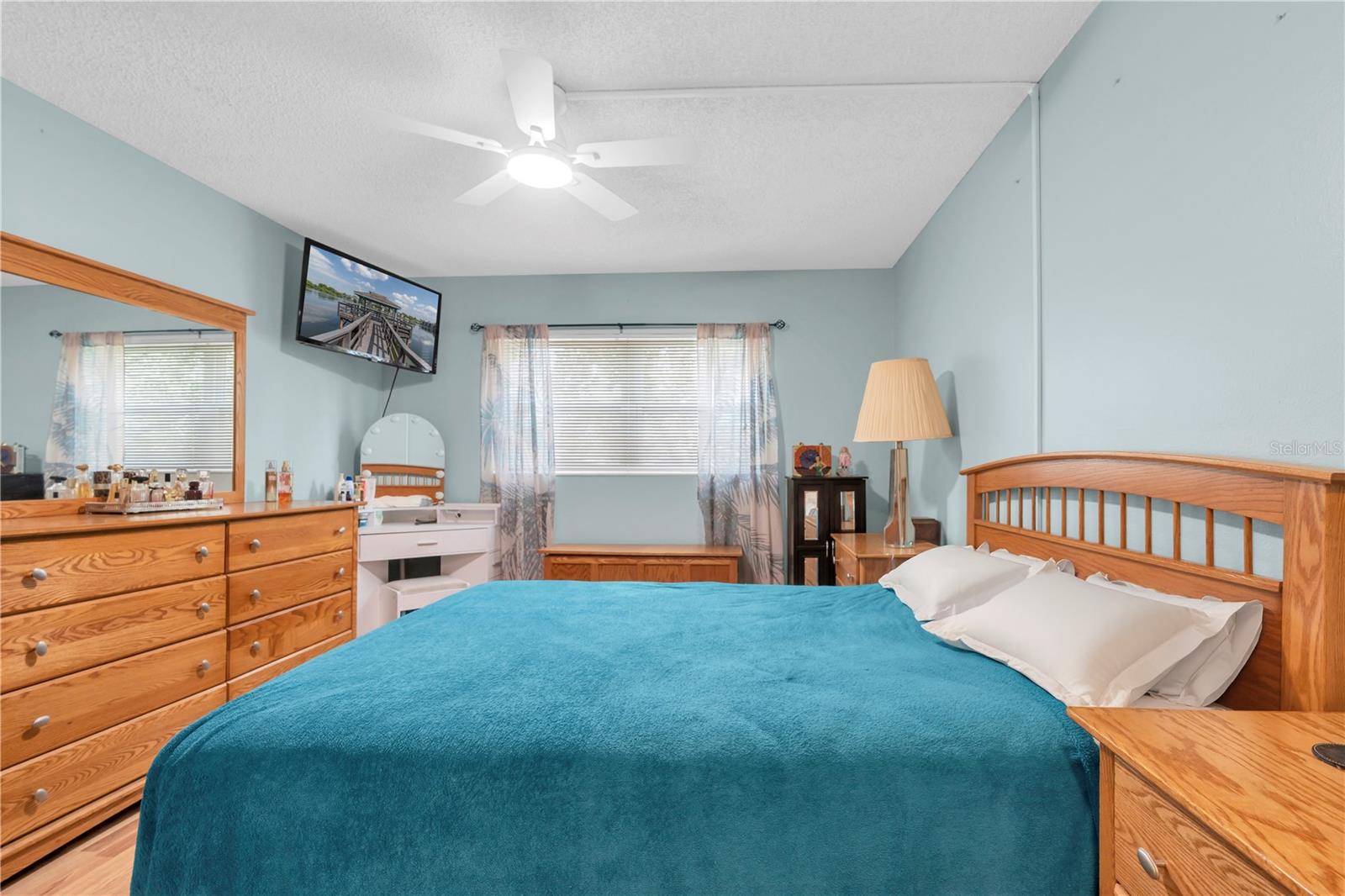 Image 15 of 33 For 11485 Oakhurst Road 207