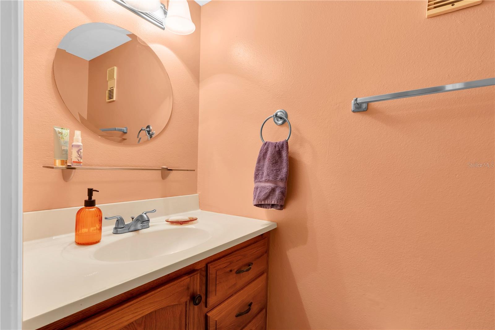 Image 20 of 33 For 11485 Oakhurst Road 207