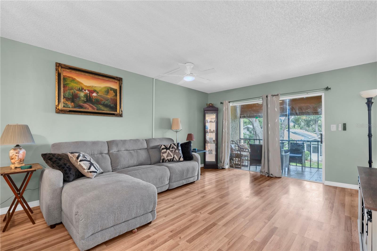 Image 5 of 33 For 11485 Oakhurst Road 207