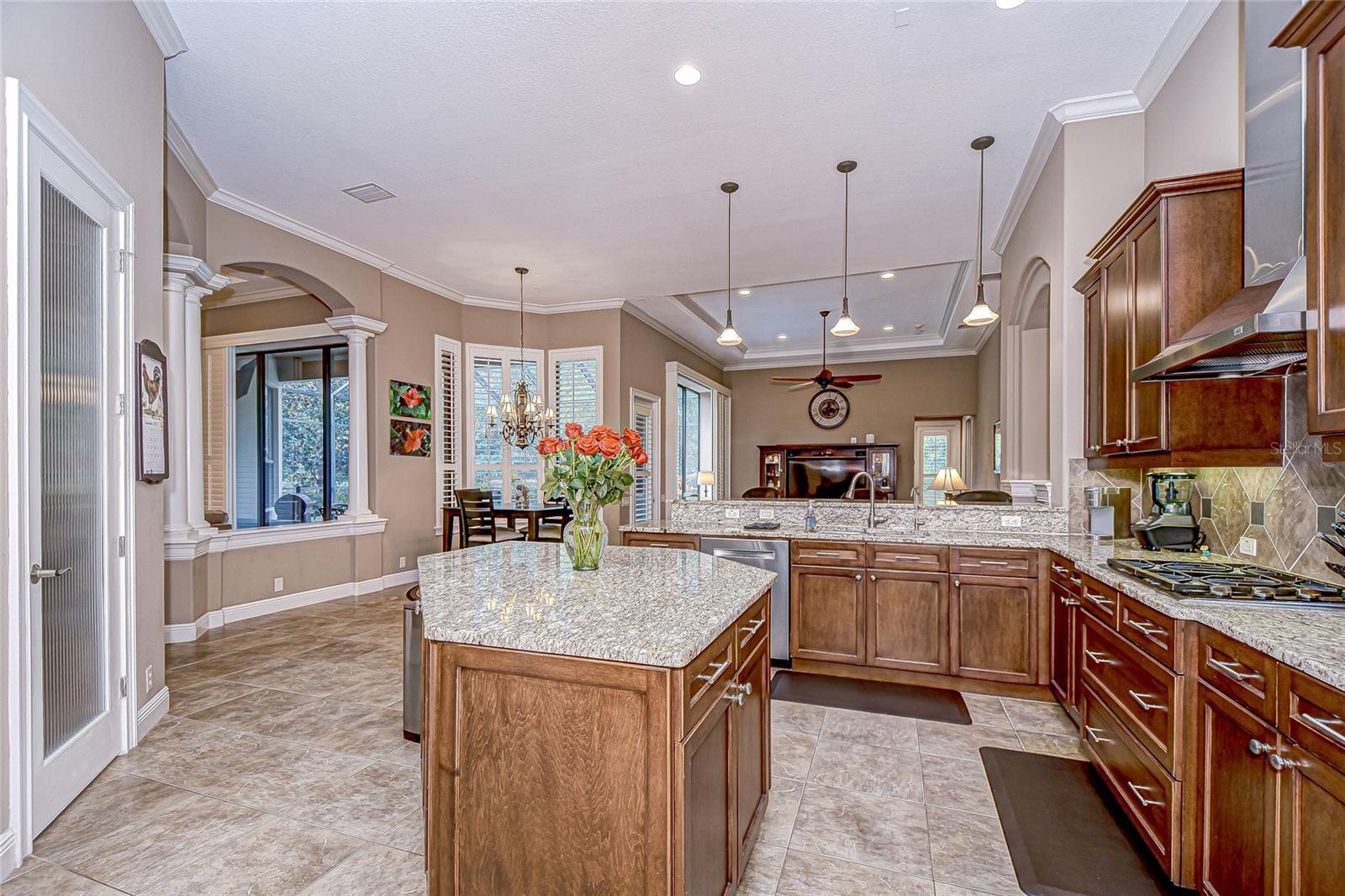 Image 15 of 43 For 21327 Lake Vienna Drive