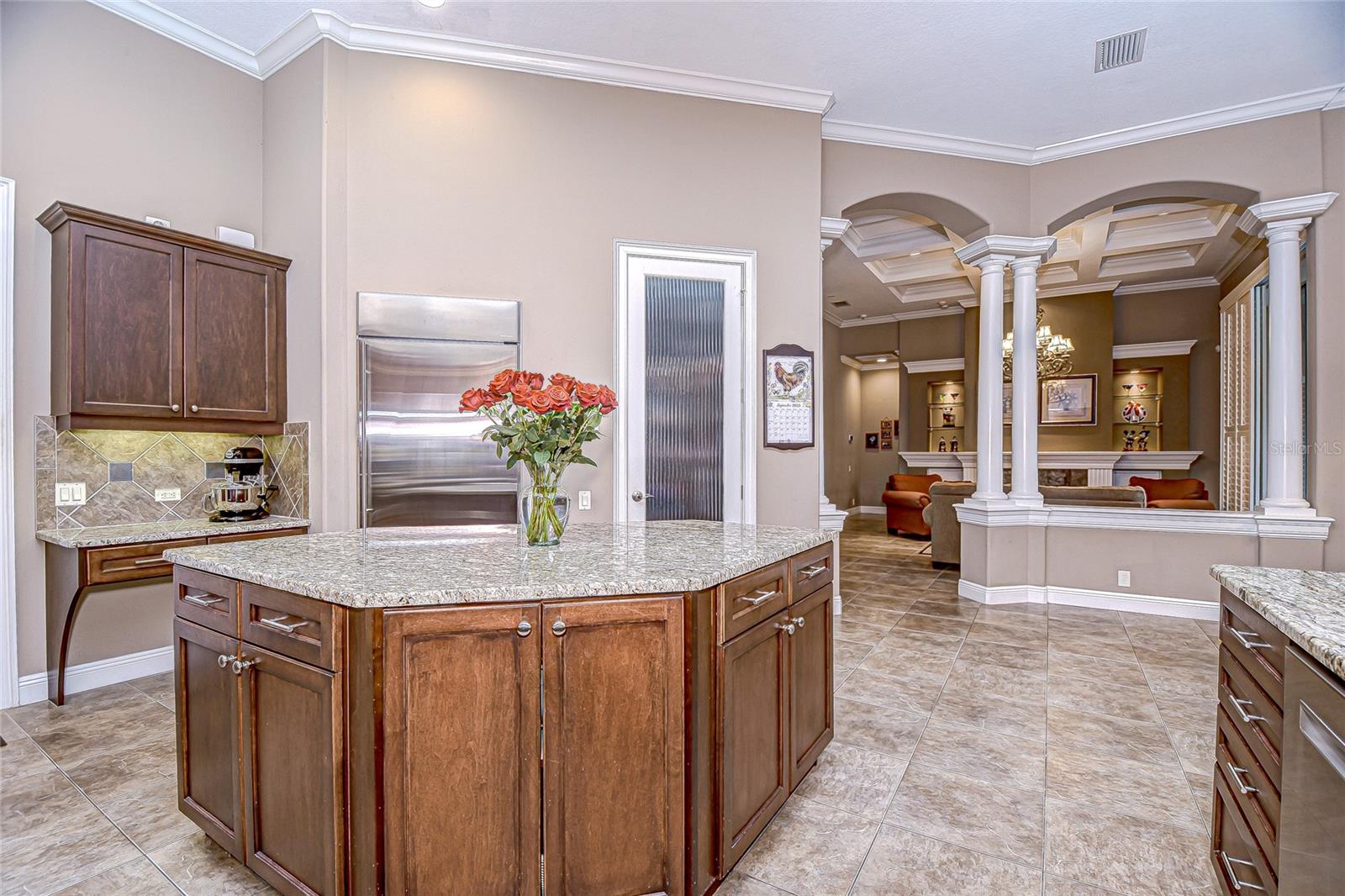 Image 16 of 43 For 21327 Lake Vienna Drive