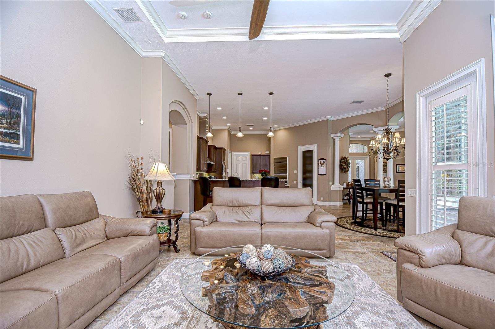 Image 21 of 43 For 21327 Lake Vienna Drive