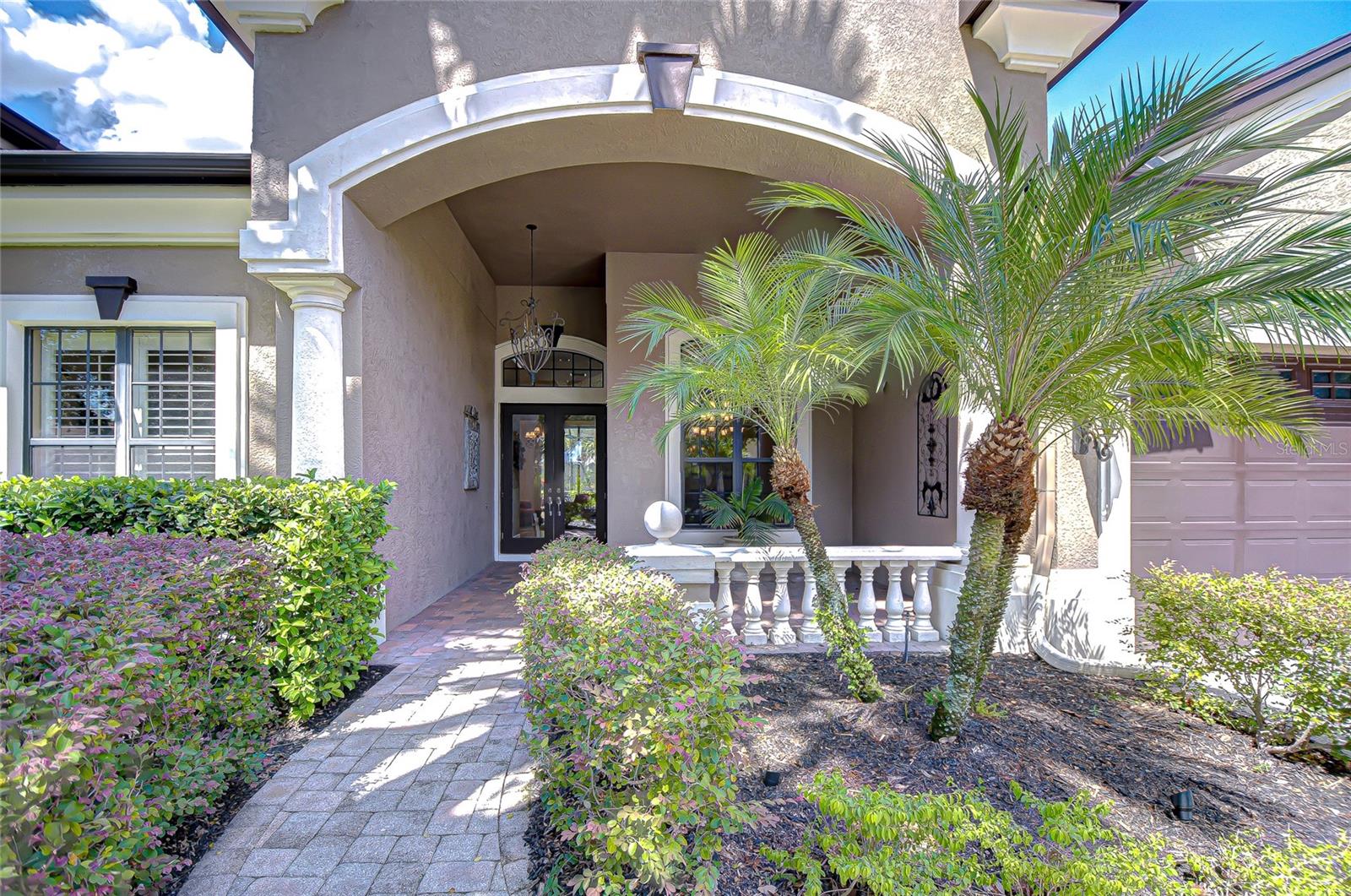 Image 3 of 43 For 21327 Lake Vienna Drive