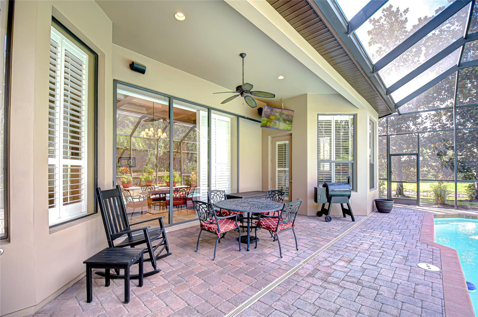 Image 35 of 43 For 21327 Lake Vienna Drive
